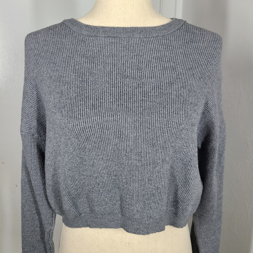 L. A. Hearts Cropped Crew Neck Sweater Size Medium